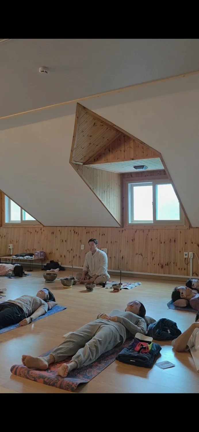 B.FLOW 실내 명상 프로그램